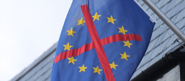 Un drapeau eurosceptique - Sputnik Afrique