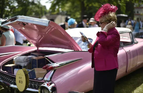 Les chapeaux fantastiques des courses royales d'Ascot Les chapeaux fantastiques des courses royales d'Ascot - Sputnik Afrique