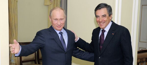 Vladimir Putin meets with Francois Charles Armand Fillon - Sputnik Afrique