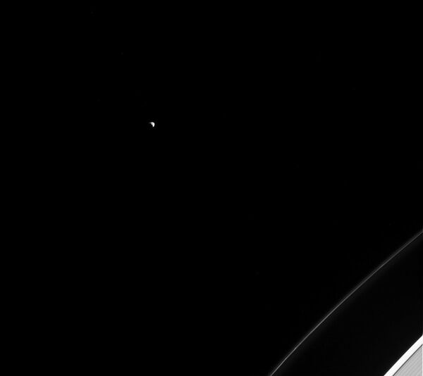 La Nasa publie des photos de Saturne et de ses lunes - Sputnik Afrique