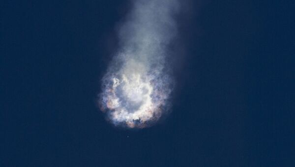 Взрыв ракеты Falcon 9 - Sputnik Afrique