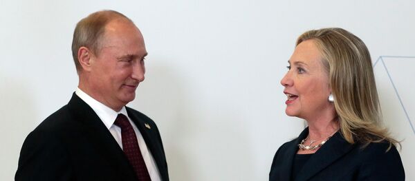 Vladimir Poutine et Hillary Clinton - Sputnik Afrique