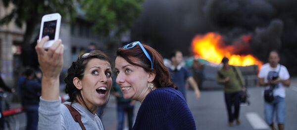 Dangereux selfies - Sputnik Afrique