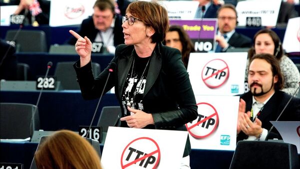 Debate and vote on TTIP postponed in the European Parliament - Sputnik Afrique