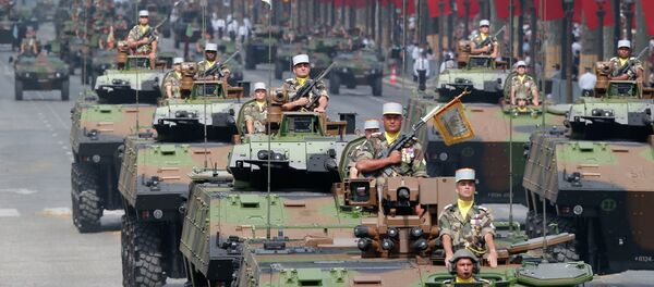 Le défilé militaire du 14 juillet sur les Champs-Élysées - Sputnik Afrique