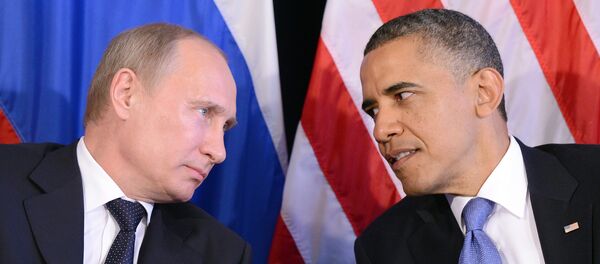 US President Barack Obama (R) listens to Russian President Vladimir Putin - Sputnik Afrique