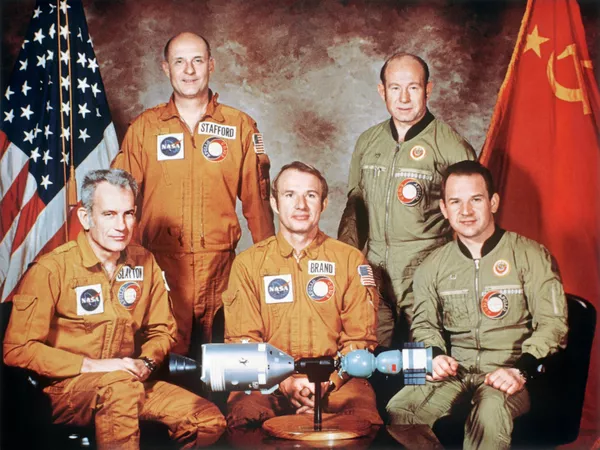 Soyouz-Apollo: début de la collaboration spatiale Soyouz-Apollo: début de la collaboration spatiale - Sputnik Afrique