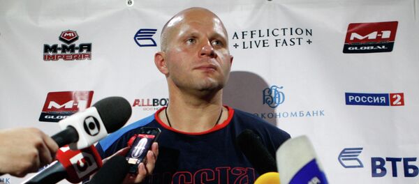 Смешанные единоборства. Поединок Ф. Емельяненко - П. Риззо - Sputnik Afrique