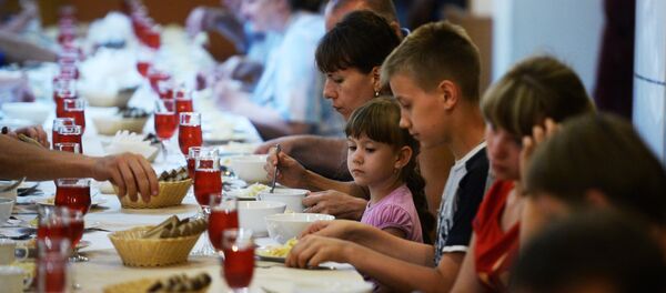 Réfugiés ukrainiens à Veliki Novgorod (archives) - Sputnik Afrique
