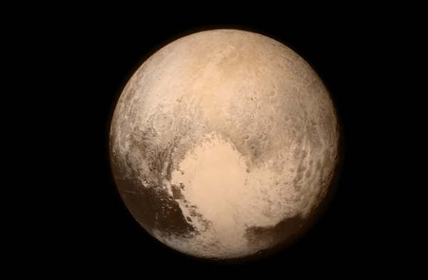 Pluton vu de près - Sputnik Afrique