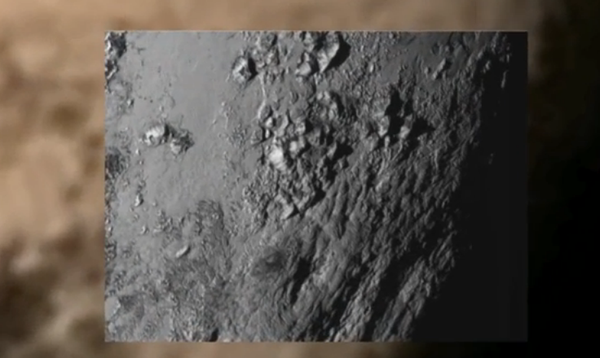 New Horizons dévoile une montagne de glace de Pluton - Sputnik Afrique