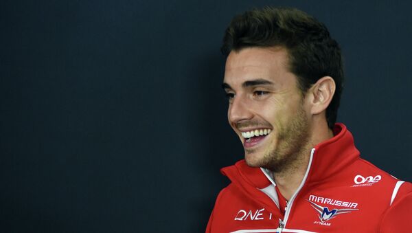 This October 2, 2014 picture shows Marussia driver Jules Bianchi of France smiling after FIA official press conference for the Japanese Formula One Grand Prix in Suzuka - Sputnik Afrique