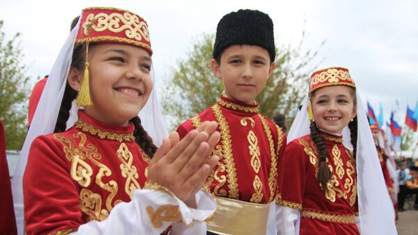 Une fête des Tatars de Crimée - Sputnik Afrique