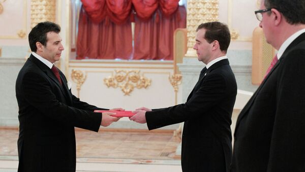 Dmitry Medvedev receives credentials from ambassadors - Sputnik Afrique