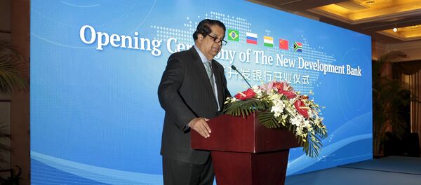 President of the New Development Bank (NDB) Kundapur Vaman Kamath gives a speech during a opening ceremony of the New Development Bank in Shanghai, China, July 21, 2015. - Sputnik Afrique