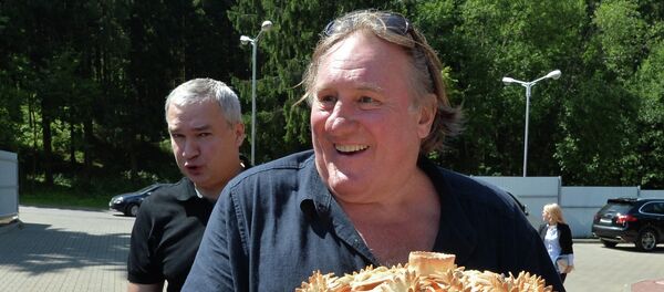 Актер Жерар Депардье посетил Белоруссию - Sputnik Afrique