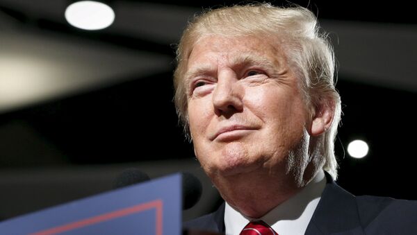 U.S. Republican presidential candidate Donald Trump holds a campaign event in Phoenix, Arizona July 11, 2015. - Sputnik Afrique