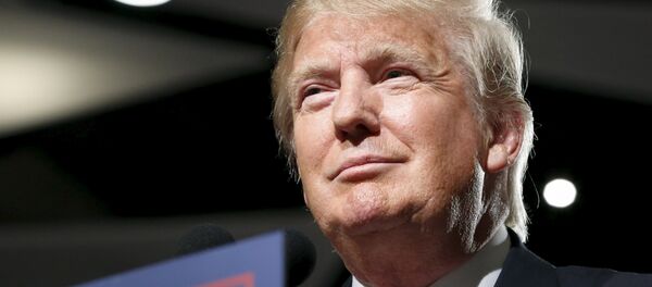 U.S. Republican presidential candidate Donald Trump holds a campaign event in Phoenix, Arizona July 11, 2015. - Sputnik Afrique