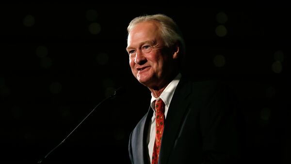 Democratic presidential candidate former Rhode Island Gov. Lincoln Chafee speaks during the Iowa Democratic Party's Hall of Fame Dinner, Friday, July 17, 2015, in Cedar Rapids, Iowa - Sputnik Afrique