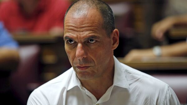 Former Greek Finance Minister Yanis Varoufakis attends a session of ruling Syriza's leftist party parliamentary group at the Parliament building in Athens, Greece July 10, 2015. - Sputnik Afrique