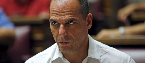 Former Greek Finance Minister Yanis Varoufakis attends a session of ruling Syriza's leftist party parliamentary group at the Parliament building in Athens, Greece July 10, 2015. - Sputnik Afrique