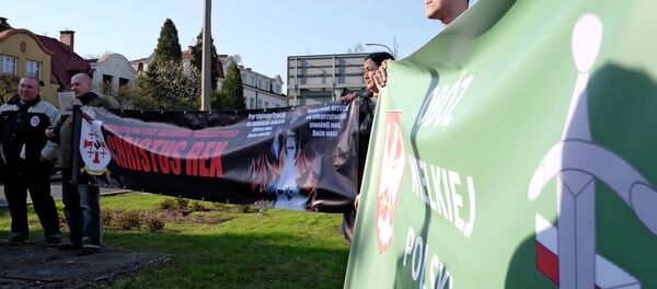 Manifestation contre la coopération militaire entre la Pologne et a Russie - Sputnik Afrique