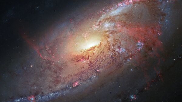 Spiral Galaxy M106 - Sputnik Afrique