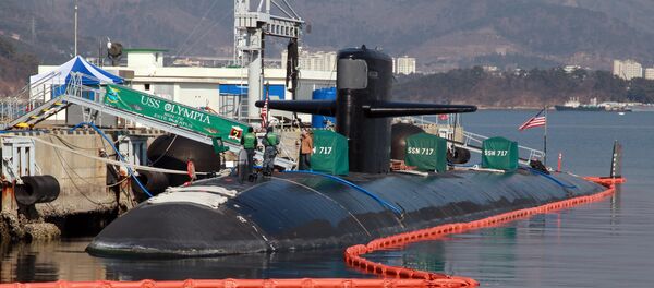 This picture taken on February 2, 2015 shows US submarine USS Olympia (SSN-717) mooring at a South Korean naval base in Changwon This picture taken on February 2, 2015 shows US submarine USS Olympia (SSN-717) mooring at a South Korean naval base in Changwon - Sputnik Afrique