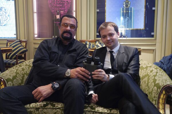 L'acteur américain Steven Seagal sera le visage d'une nouveauté - Sputnik Afrique