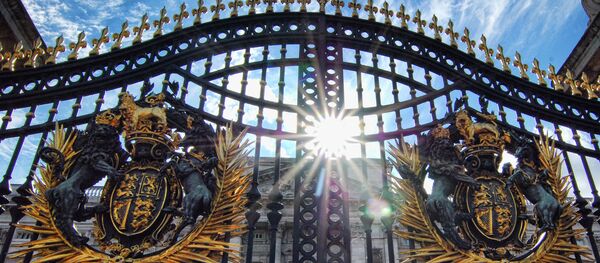 The Gates at Buckingham Palace - Sputnik Afrique