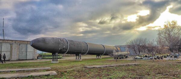 Missile russe RS-20V Voïevoda (code OTAN: SS-18 Satan) - Sputnik Afrique