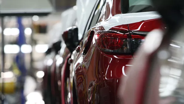 Il a chanté trop fort: un Canadien verbalisé pour avoir chanté dans sa voiture - Sputnik Afrique