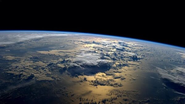 Восход солнца над океаном с борта МКС - Sputnik Afrique