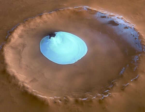 Ледяной кратер на Марсе - Sputnik Afrique