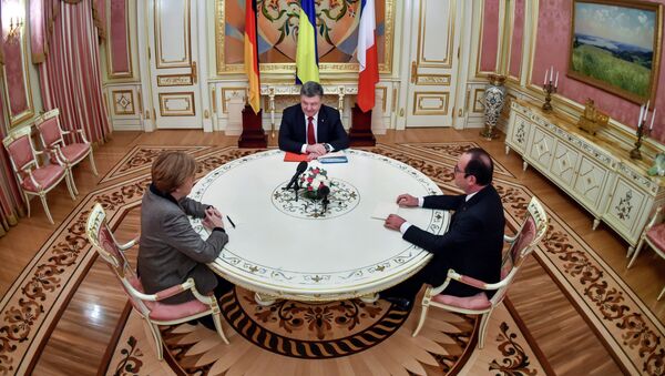 Angela Merkel, Piotr Porochenko et François Hollande (archive photo) - Sputnik Afrique