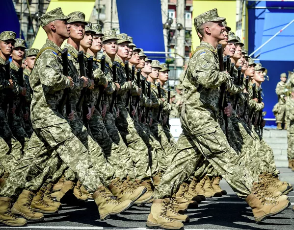 Ukraine: la parade militaire du jour de la fête de l’Indépendance - Sputnik Afrique