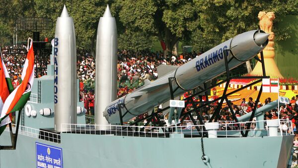 Missile supersonique russo-indien BrahMos - Sputnik Afrique