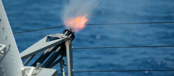 Rounds are fired from the Phalanx close-in weapons system aboard USS Blue Ridge. - Sputnik Afrique