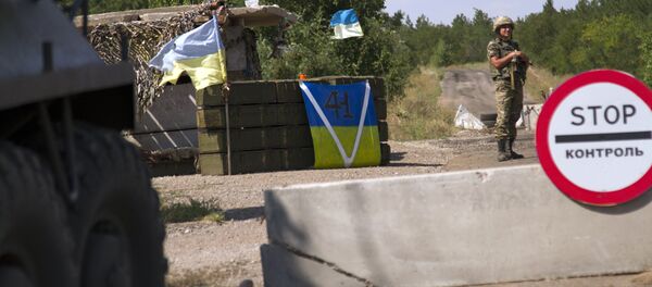 A la frontière de la région du Donbass - Sputnik Afrique