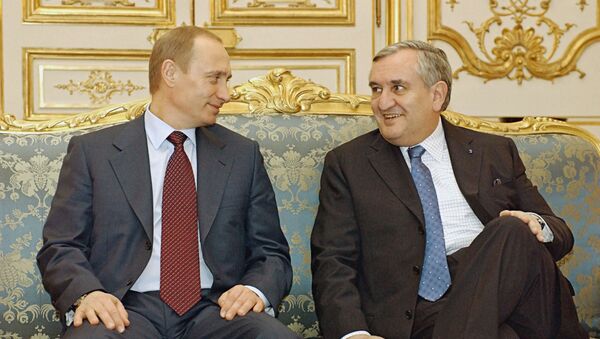 Vladimir Poutine et Jean-Pierre Raffarin en 2003 - Sputnik Afrique