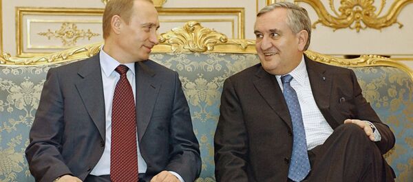 Vladimir Poutine et Jean-Pierre Raffarin en 2003 - Sputnik Afrique