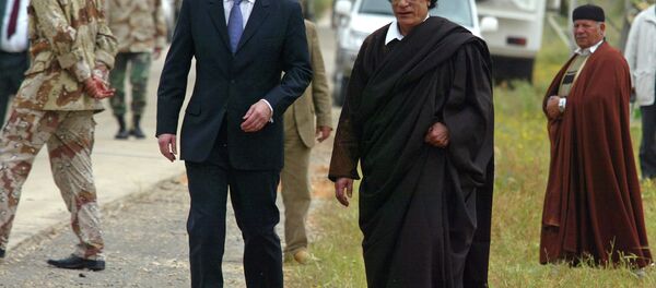 Tony Blair et Mouammar Kadhafi Tony Blair et Mouammar Kadhafi - Sputnik Afrique