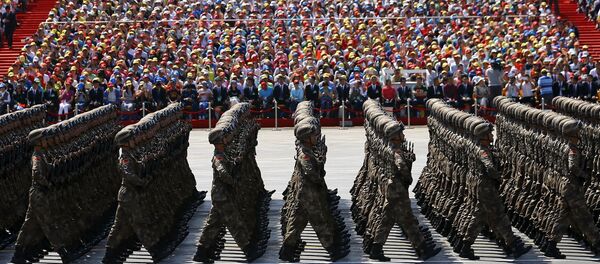 Soldiers of China's People's Liberation Army (PLA) march during the military parade to mark the 70th anniversary of the end of World War Two, in Beijing, China, September 3, 2015 - Sputnik Afrique