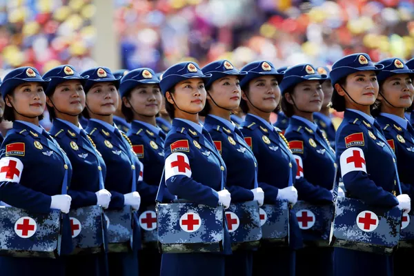 Défilé militaire spectaculaire à Pékin Défilé militaire spectaculaire à Pékin - Sputnik Afrique