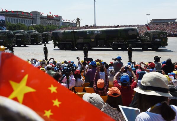 Défilé militaire spectaculaire à Pékin - Sputnik Afrique