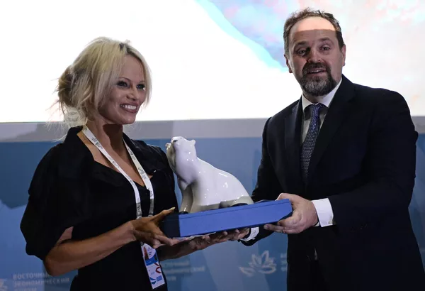 Pamela Anderson en Russie pour sauver l'environnement Pamela Anderson en Russie pour sauver l'environnement - Sputnik Afrique