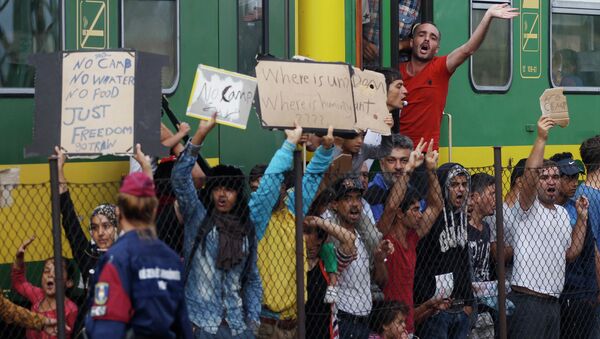 Migrants, Hongrie, Sept. 4, 2015. - Sputnik Afrique