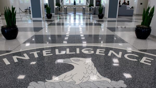 The Central Intelligence Agency (CIA) logo is displayed in the lobby of CIA Headquarters in Langley, Virginia - Sputnik Afrique