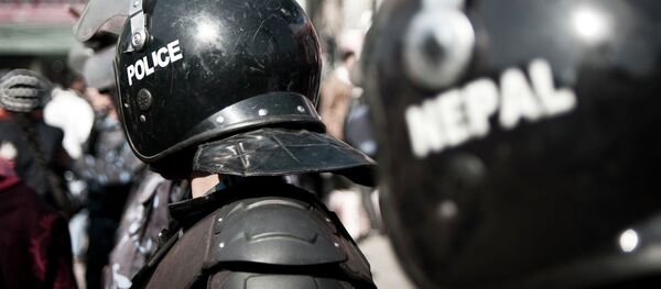 Policemen standing guard in Nepal - Sputnik Afrique