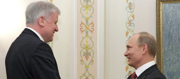 Horst Seehofer et Vladimir Poutine (archives) Horst Seehofer et Vladimir Poutine (archives) - Sputnik Afrique